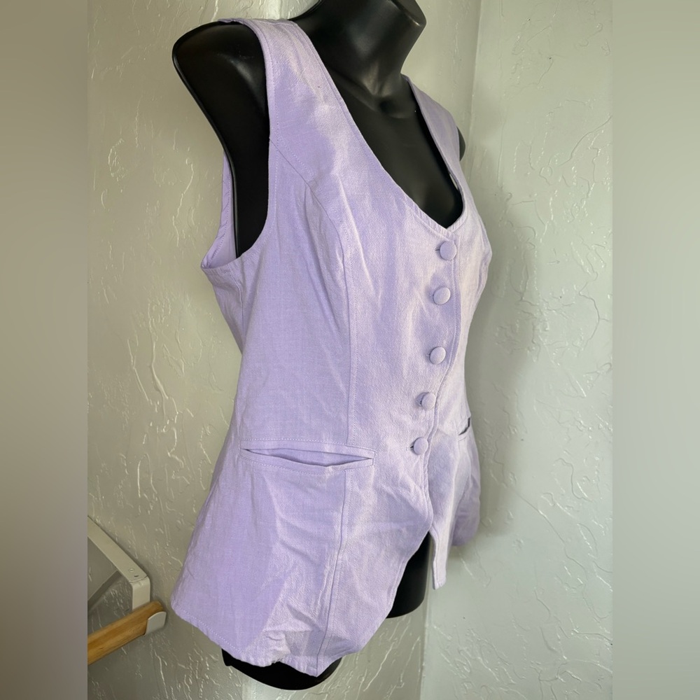 COCCKO Sleeveless scoop neck Lilac cover Button-Front Vest Top Sz L NWT lavender - Picture 3 of 6